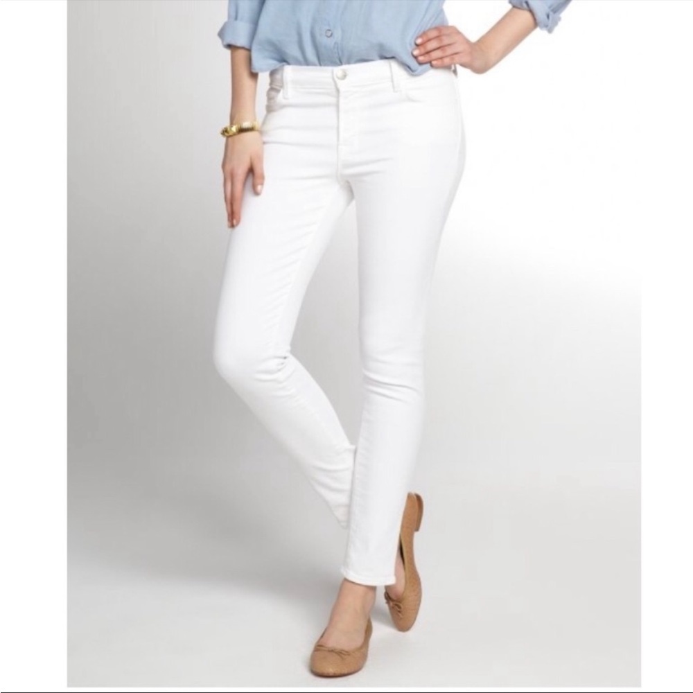 J. BRAND White Skinny Leg Jean - Size 26